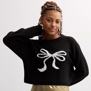 Junior’s SO Long Sleeve Bow Icon Sweater size Small